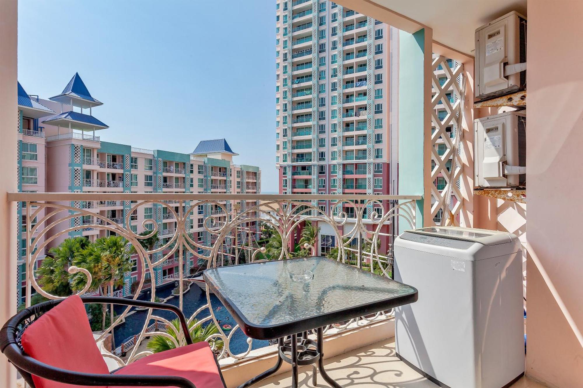 Grande Carribean L Family Stay L Pattaya L Luxury Views & Comfort 객실 사진
